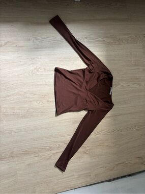 gaze Brown Long Sleeve V-Neck Top